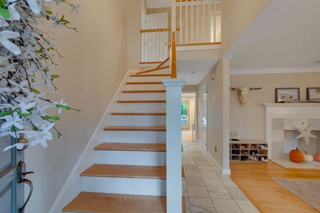30 Surrey Rd, Winchester, MA 01890