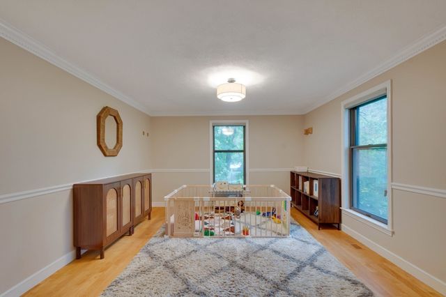 30 Surrey Rd, Winchester, MA 01890