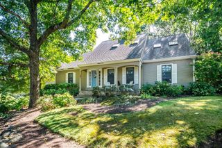 30 Surrey Rd, Winchester, MA 01890