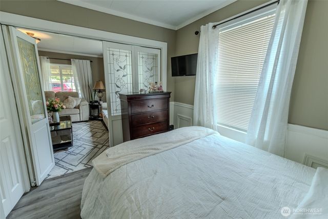 517 E Hazel Avenue, Burlington, WA 98233