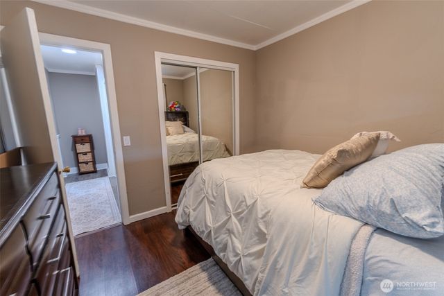 517 E Hazel Avenue, Burlington, WA 98233
