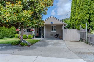 517 E Hazel Avenue, Burlington, WA 98233