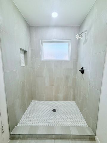 1411 W Shields Drive, Sherman, TX 75092