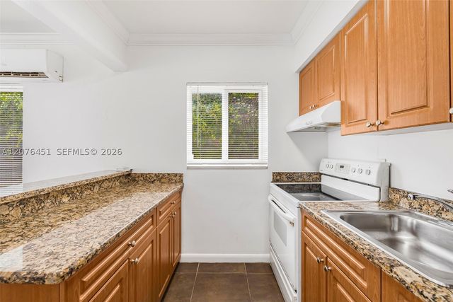 520 NE 82nd Ter 5, Miami, FL 33138