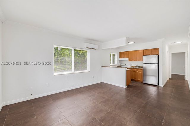 520 NE 82nd Ter 5, Miami, FL 33138