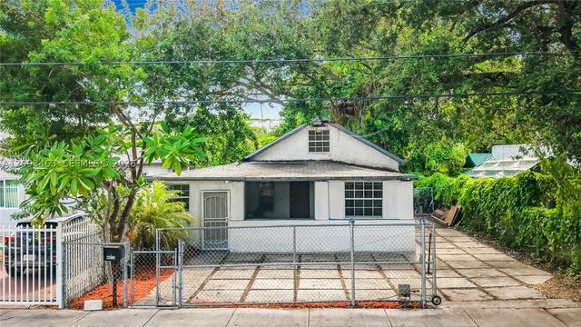 4433 NW 22nd Ct, Miami, FL 33142
