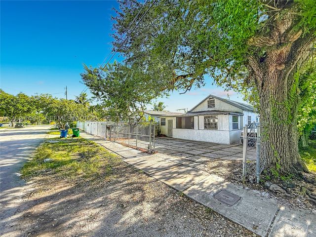 4433 NW 22nd Ct, Miami, FL 33142