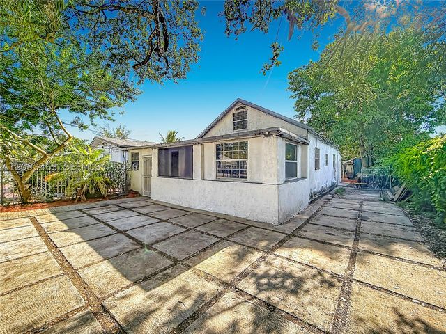 4433 NW 22nd Ct, Miami, FL 33142