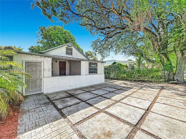 4433 NW 22nd Ct, Miami, FL 33142