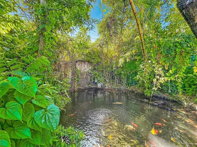 4433 NW 22nd Ct, Miami, FL 33142