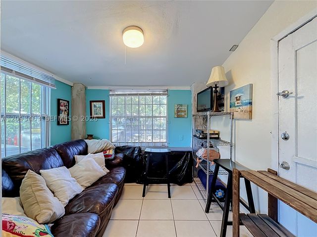 4433 NW 22nd Ct, Miami, FL 33142