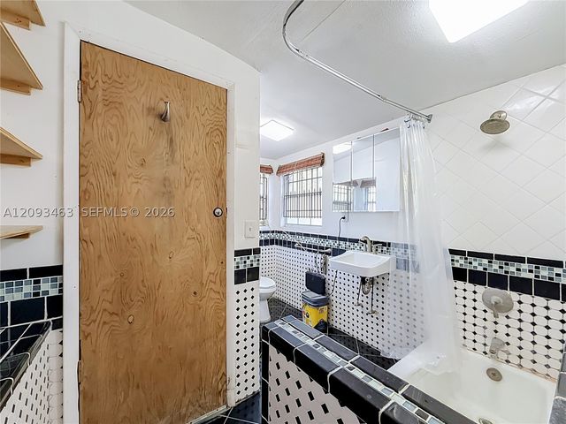4433 NW 22nd Ct, Miami, FL 33142