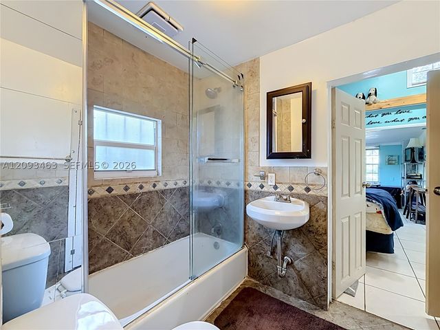 4433 NW 22nd Ct, Miami, FL 33142