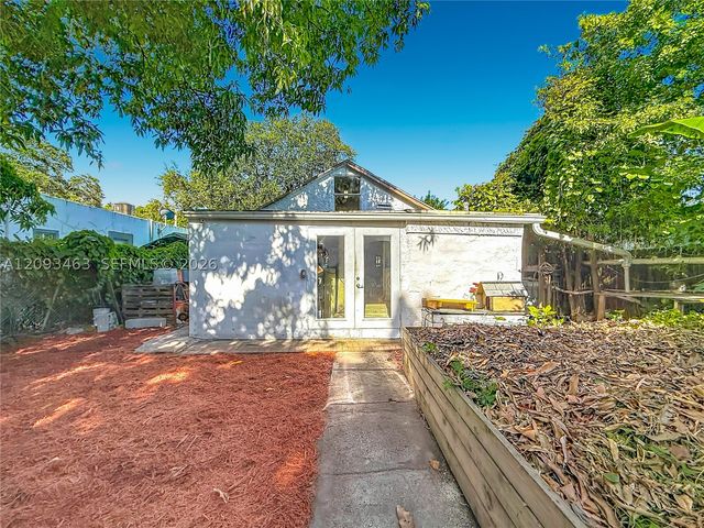 4433 NW 22nd Ct, Miami, FL 33142