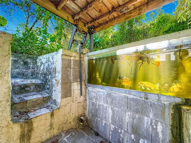 4433 NW 22nd Ct, Miami, FL 33142