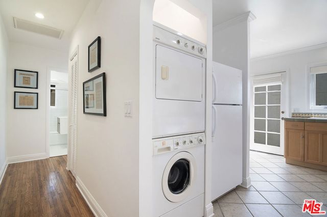 9037 Elevado Street, West Hollywood, CA 90069