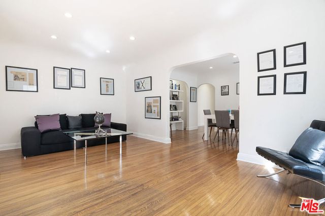 9037 Elevado Street, West Hollywood, CA 90069