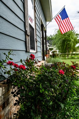 200 S Crane Street, Alvord, TX 76225