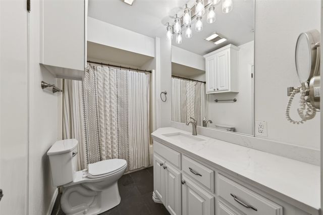 200 S Crane Street, Alvord, TX 76225