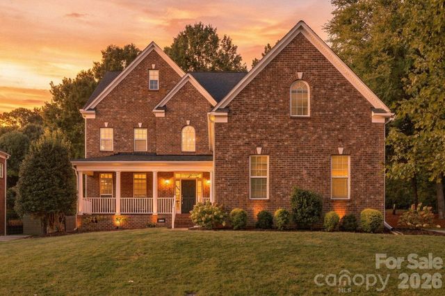 2561 Fallbrook Place NW, Concord, NC 28027