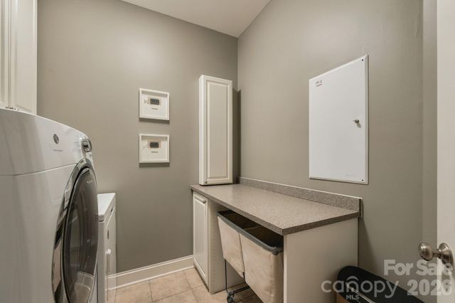 2561 Fallbrook Place NW, Concord, NC 28027
