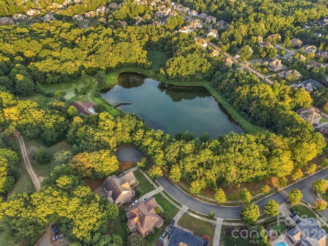 2561 Fallbrook Place NW, Concord, NC 28027