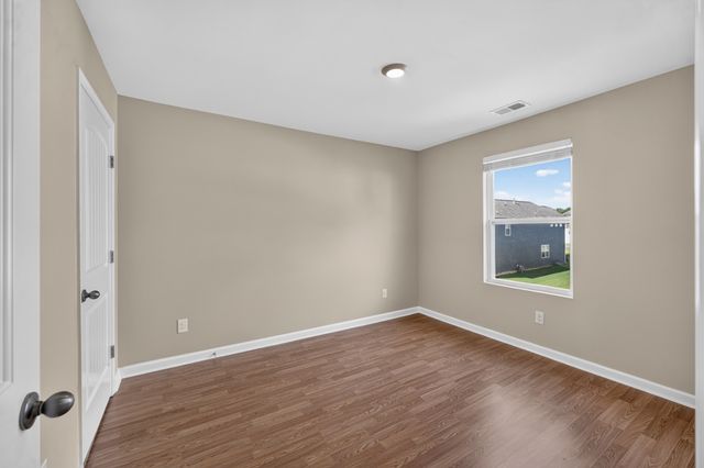 1510 Ashgrove Pl, Lebanon, TN 37087