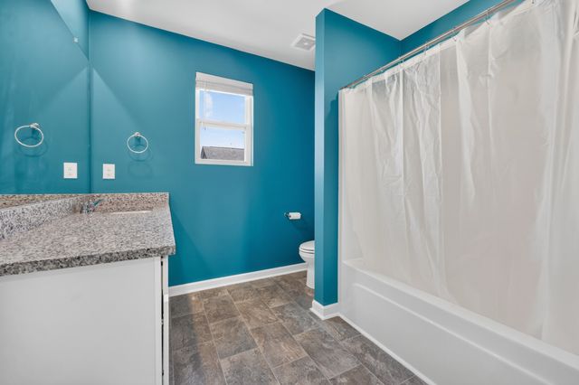 1510 Ashgrove Pl, Lebanon, TN 37087
