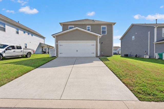 1510 Ashgrove Pl, Lebanon, TN 37087