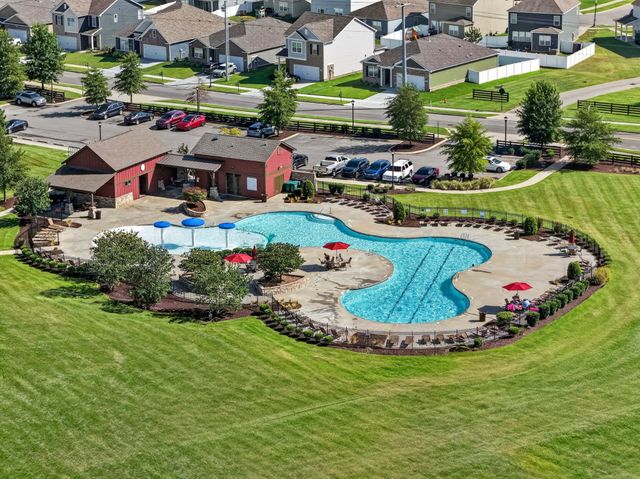 1510 Ashgrove Pl, Lebanon, TN 37087