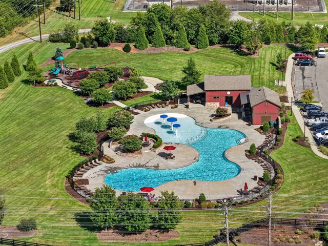 1510 Ashgrove Pl, Lebanon, TN 37087