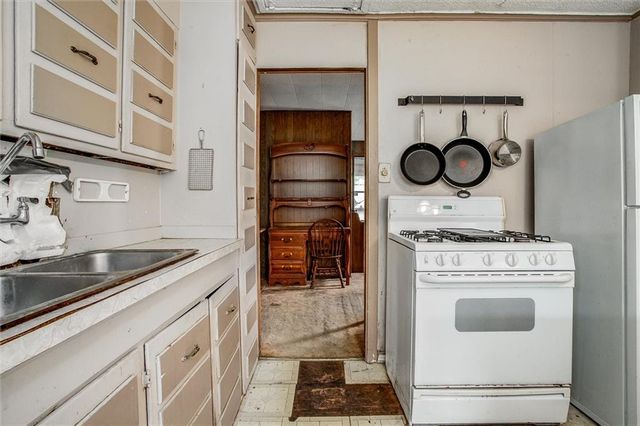 9301 Everett Avenue, Kansas City, KS 66112