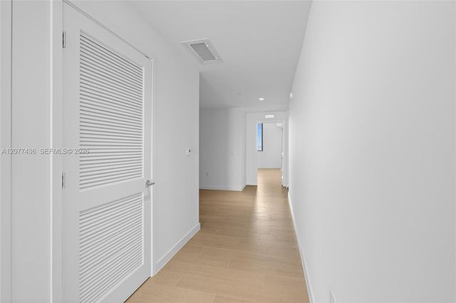 1400 Biscayne Boulevard 4203, Miami, FL 33132
