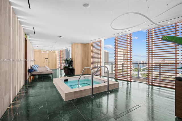 1400 Biscayne Boulevard 4203, Miami, FL 33132