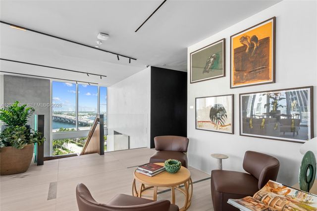 1400 Biscayne Boulevard 4203, Miami, FL 33132