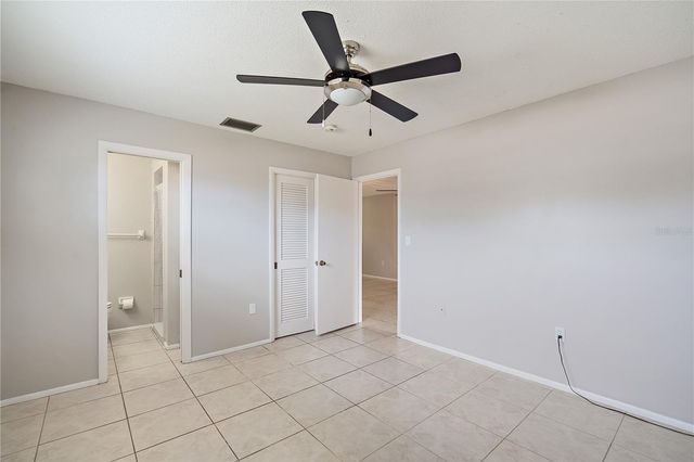 2802 SWIFTON DRIVE V102, Sarasota, FL 34231