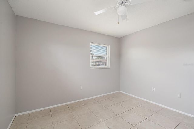 2802 SWIFTON DRIVE V102, Sarasota, FL 34231