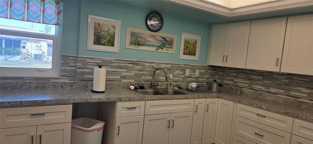 2802 SWIFTON DRIVE V102, Sarasota, FL 34231