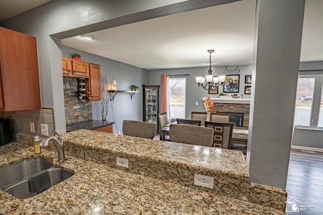 835 Golf Ridge Circle, Dundee, MI 48131