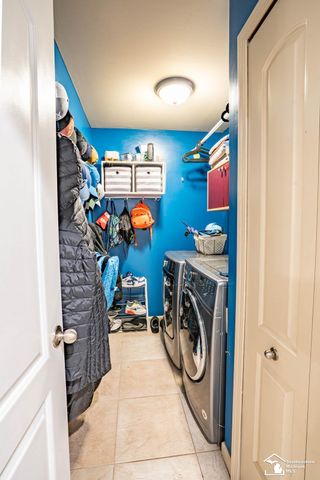 835 Golf Ridge Circle, Dundee, MI 48131