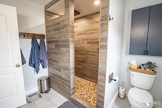 835 Golf Ridge Circle, Dundee, MI 48131