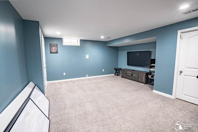 835 Golf Ridge Circle, Dundee, MI 48131