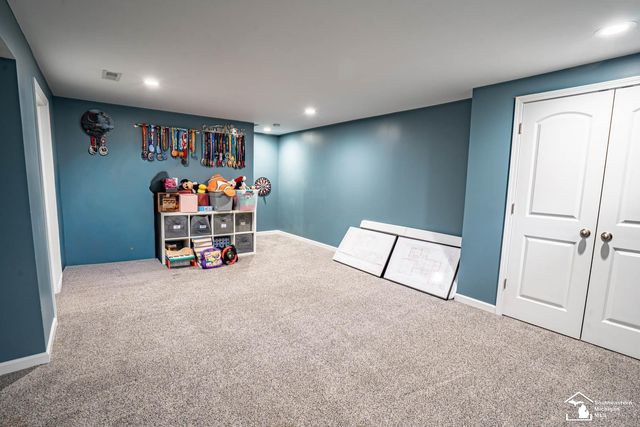 835 Golf Ridge Circle, Dundee, MI 48131