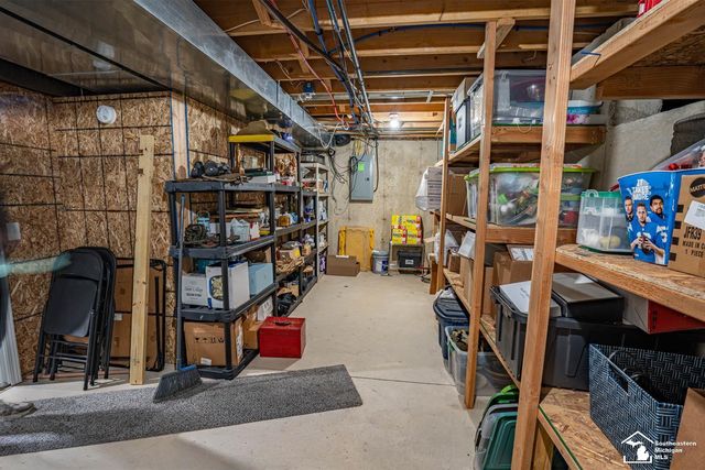 835 Golf Ridge Circle, Dundee, MI 48131