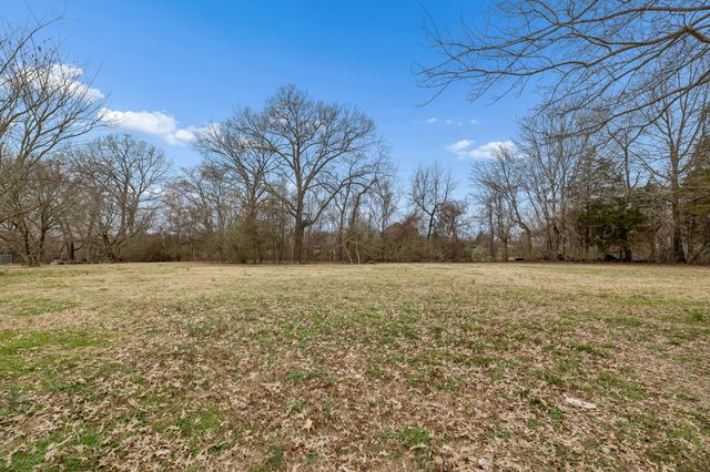 3669 Bluff Springs Rd, Mcminnville, TN 37110