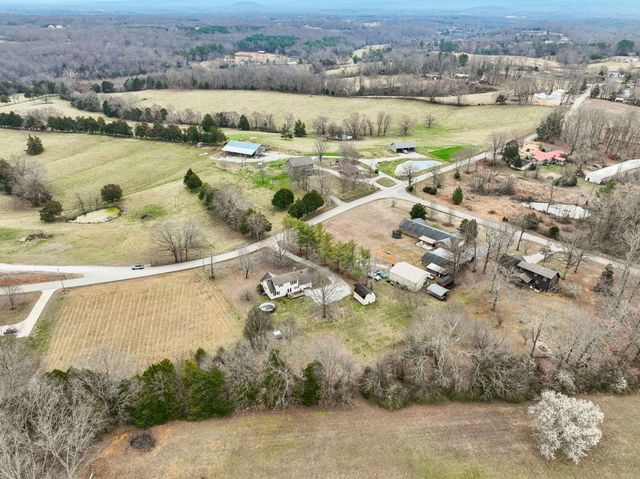 3669 Bluff Springs Rd, Mcminnville, TN 37110