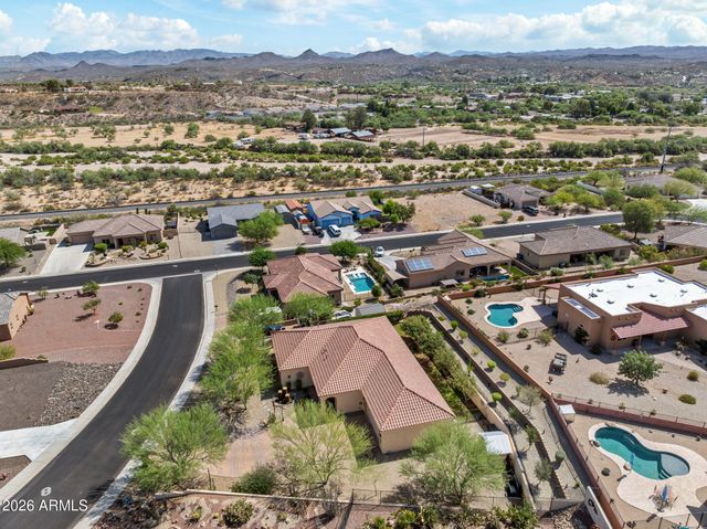 695 N Topeka Circle, Wickenburg, AZ 85390