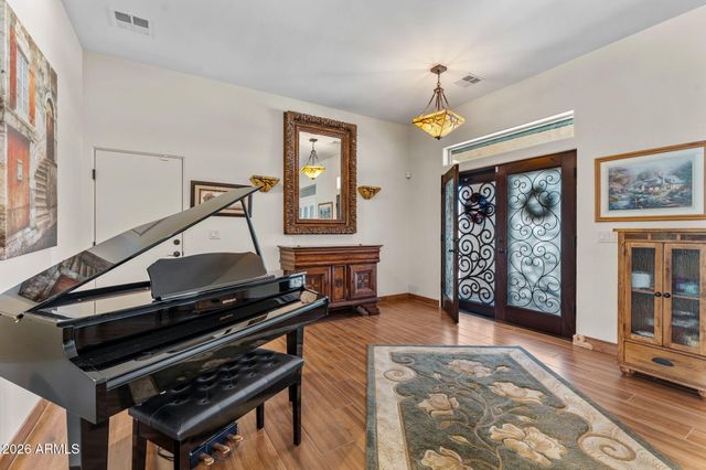 695 N Topeka Circle, Wickenburg, AZ 85390