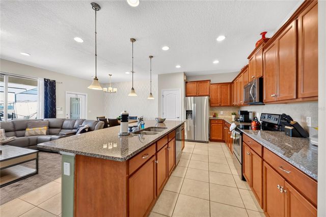 8882 GENEVE CT, Kissimmee, FL 34747