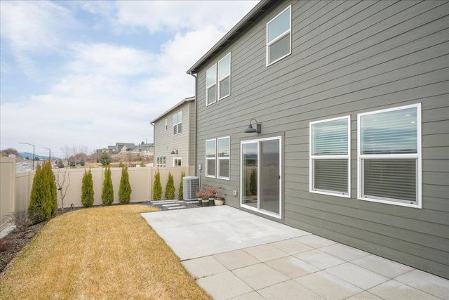 251 N Legacy Flats Rd, Liberty Lake, WA 99019